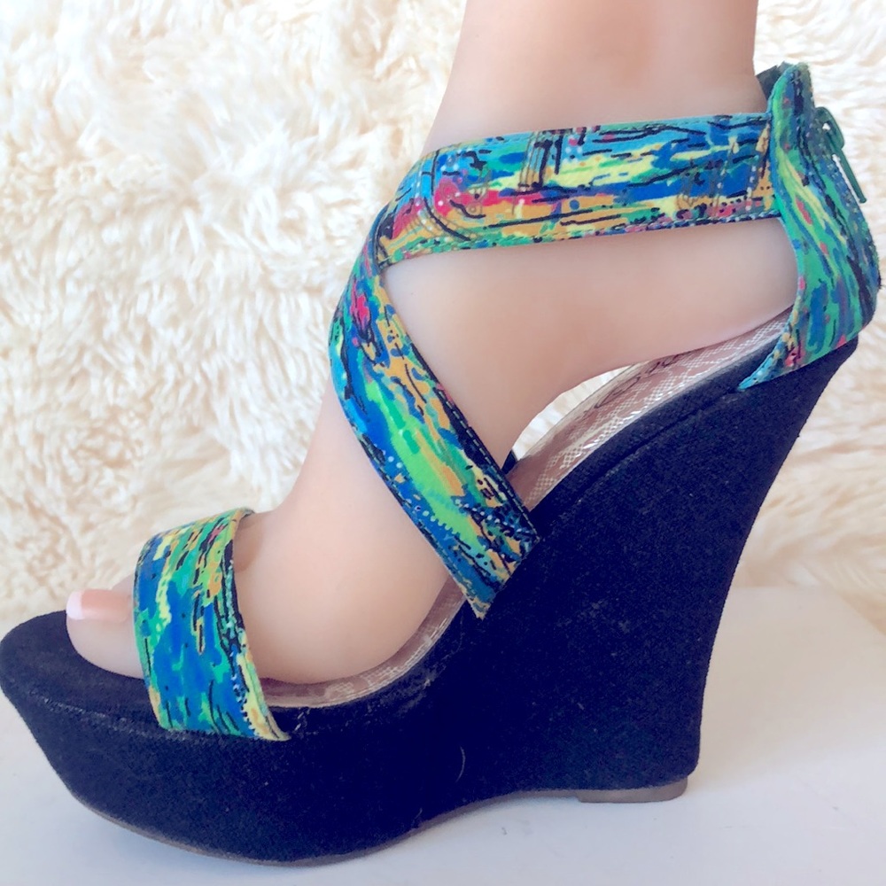 Colorful sandals - Picture 2 of 4
